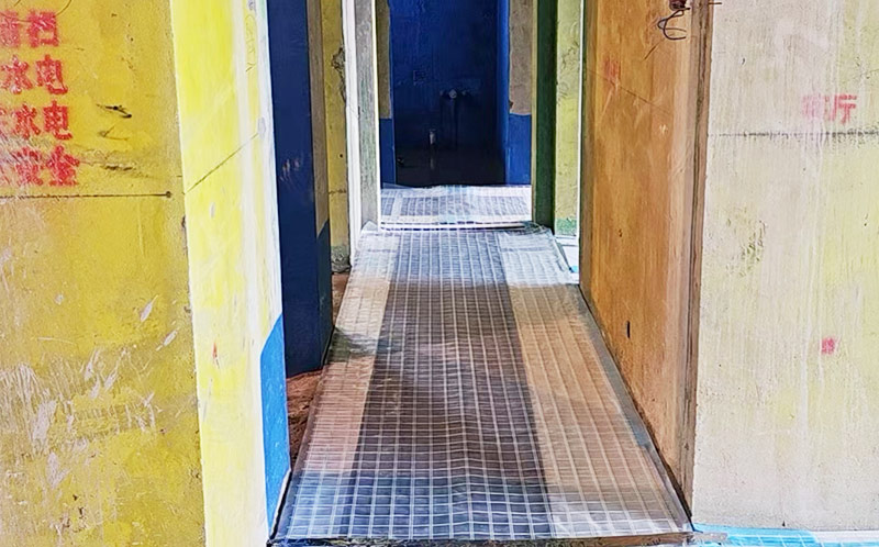 烯材石墨烯电地暖-德阳阳光中央公园安装工地4