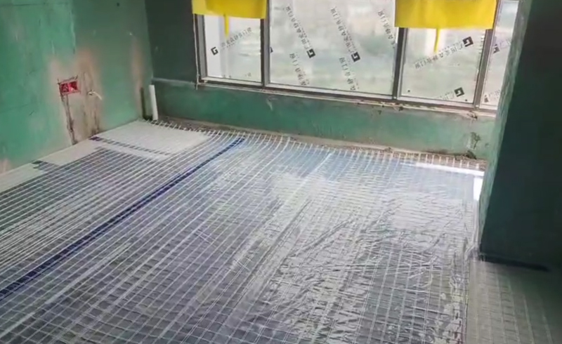烯材石墨烯电地暖-绵阳九州江渚安装工地5