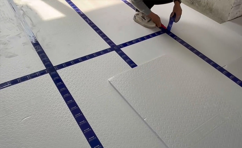 烯材石墨烯电地暖-绵阳西城君悦华府安装工地3