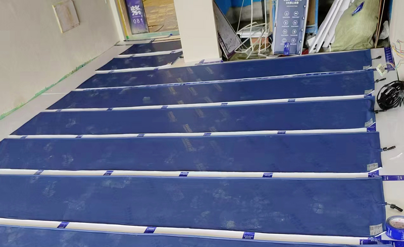 烯材石墨烯电地暖-绵阳远大蔚蓝海岸安装工地1