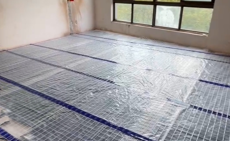烯材石墨烯电地暖-绵阳泉水湾·荣华山庄安装工地7