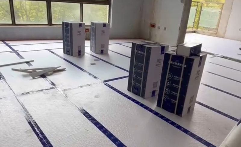 烯材石墨烯电地暖-绵阳泉水湾·荣华山庄安装工地1