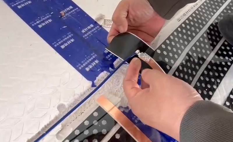 烯材石墨烯电地暖-绵阳石马镇别墅安装工地2
