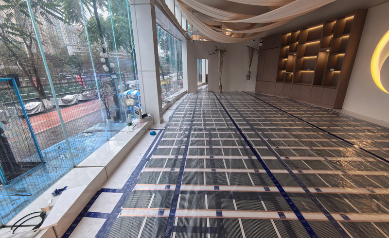 烯材石墨烯电地暖-成都颂钵中心安装工地7