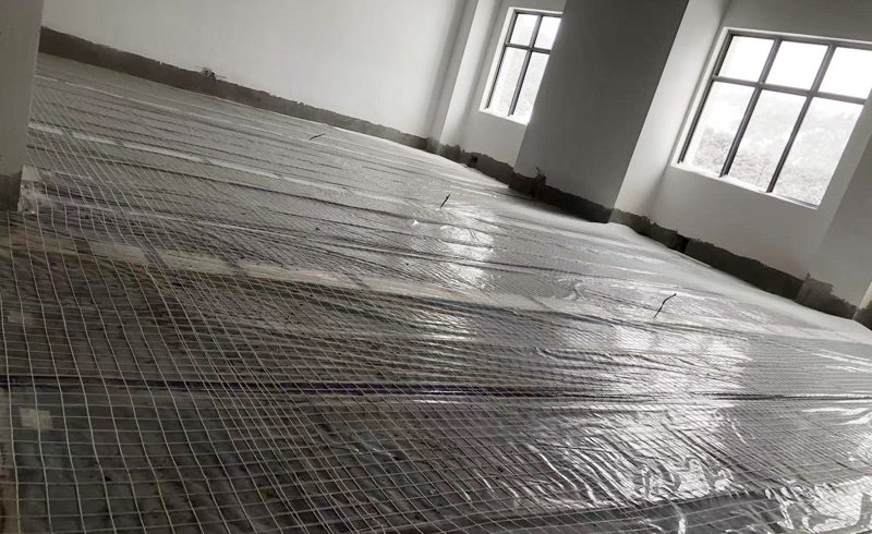 烯材石墨烯电地暖-凉山盐源光伏基地安装工地2