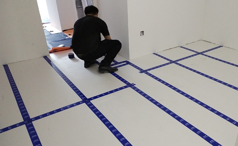 烯材石墨烯电地暖-成都天琅叠墅安装工地1