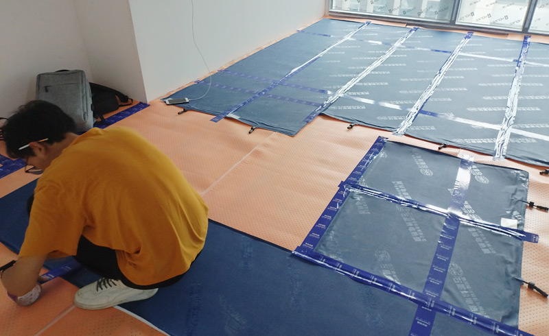 烯材石墨烯电地暖-成都天琅叠墅安装工地2