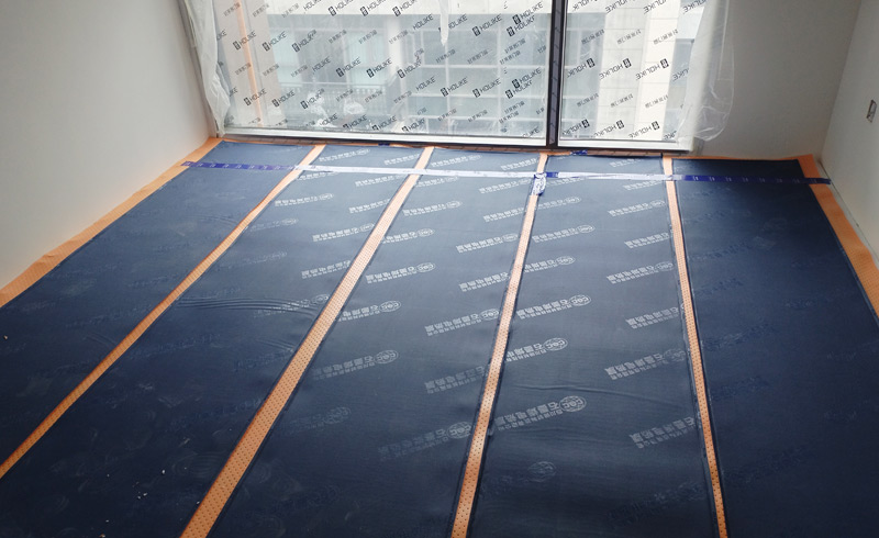 烯材石墨烯电地暖-成都天琅叠墅安装工地4