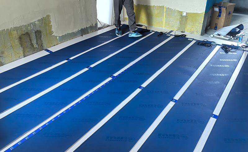 烯材石墨烯电地暖-成都龙泉驿雲龙府安装工地4