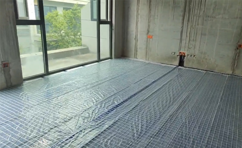 烯材石墨烯电地暖-绵阳锦绣玺岸别墅电地暖安装工地1