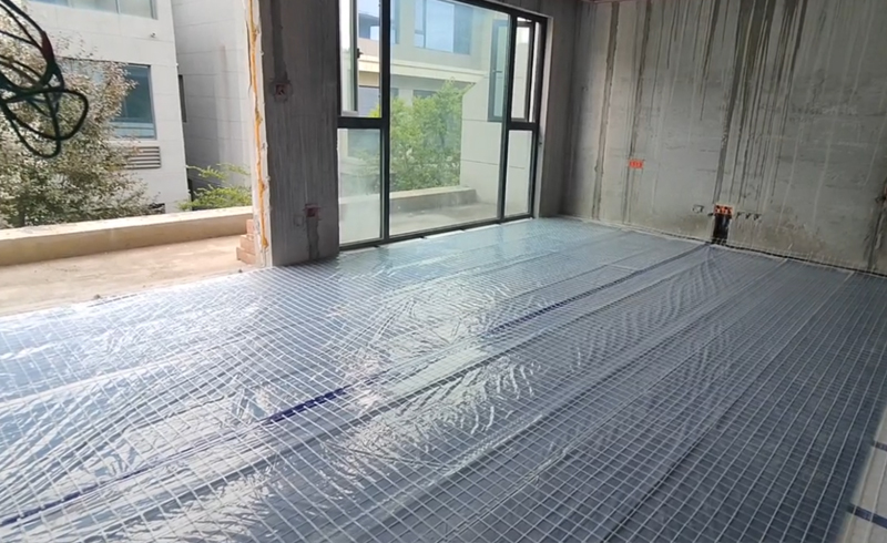 烯材石墨烯电地暖-绵阳锦绣玺岸别墅电地暖安装工地5